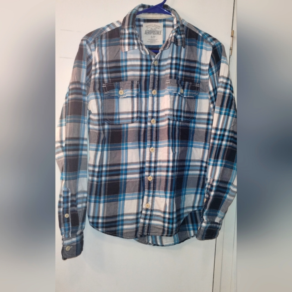 Long sleeve button up shirt